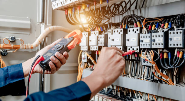 Best Affordable Emergency Electrician  in Waynesboro, VA